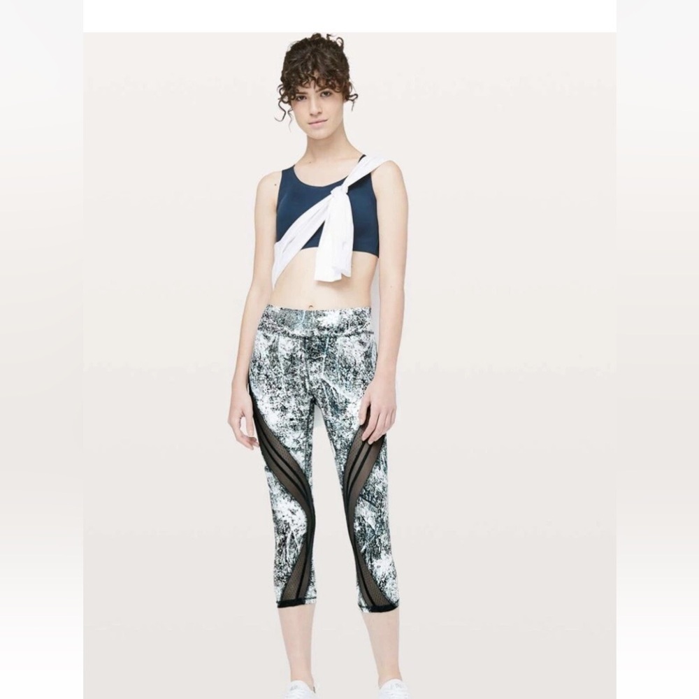 Lululemon Never Still Crop 21" Luxtreme Pants Wildwood 4 W6ARAS $98 Gym Yoga